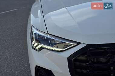 Внедорожник / Кроссовер Audi Q3 2019 в 