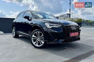 Позашляховик / Кросовер Audi Q3 2021 в Києві