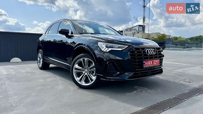 Audi Q3 2021