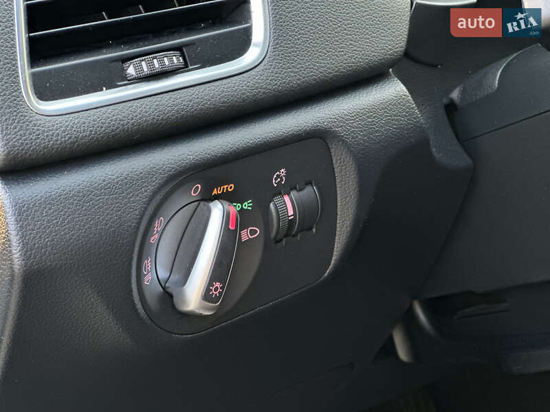 Внедорожник / Кроссовер Audi Q3 2015 в Ровно