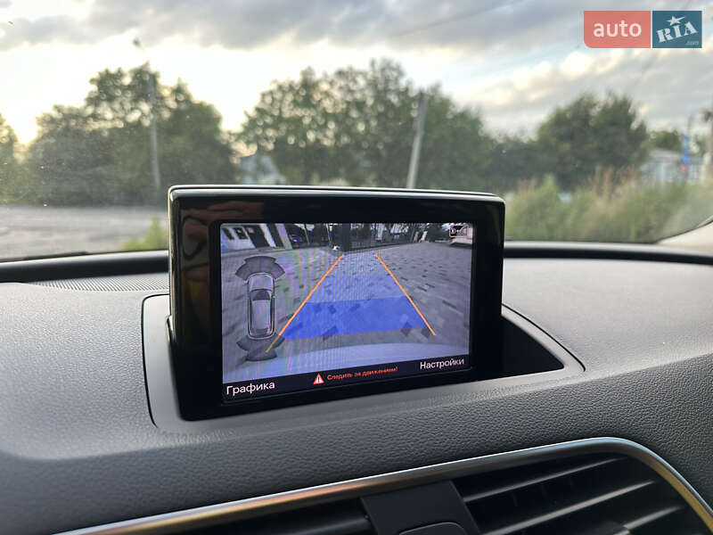 Внедорожник / Кроссовер Audi Q3 2015 в Ровно