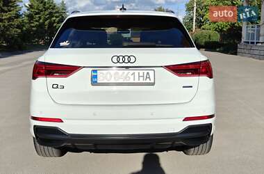 Внедорожник / Кроссовер Audi Q3 2022 в 