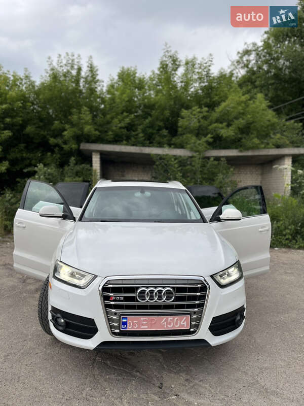 Внедорожник / Кроссовер Audi Q3 2015 в 