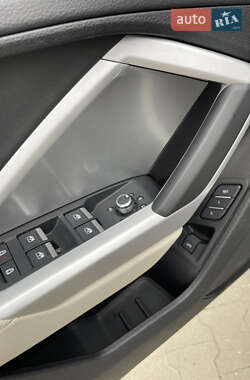 Внедорожник / Кроссовер Audi Q3 2024 в 