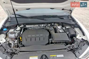 Внедорожник / Кроссовер Audi Q3 2024 в 