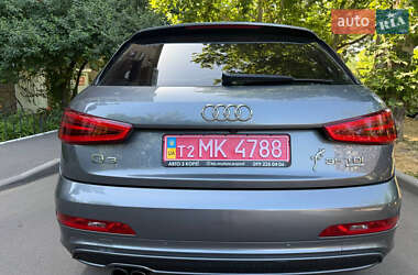 Внедорожник / Кроссовер Audi Q3 2015 в 