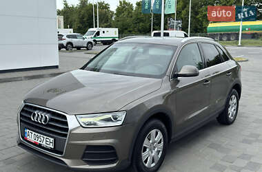 Внедорожник / Кроссовер Audi Q3 2016 в 