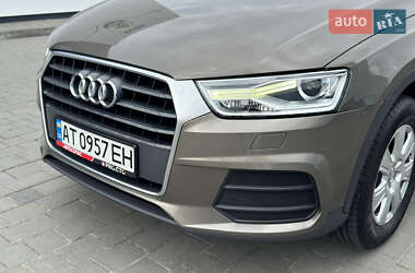 Внедорожник / Кроссовер Audi Q3 2016 в 