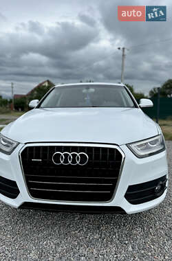 Внедорожник / Кроссовер Audi Q3 2015 в 