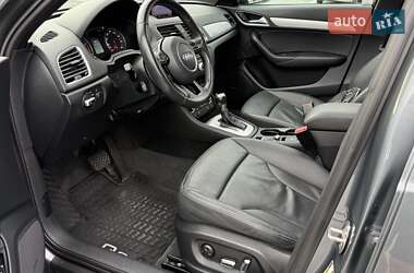 Внедорожник / Кроссовер Audi Q3 2017 в 