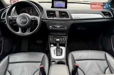 Внедорожник / Кроссовер Audi Q3 2017 в 