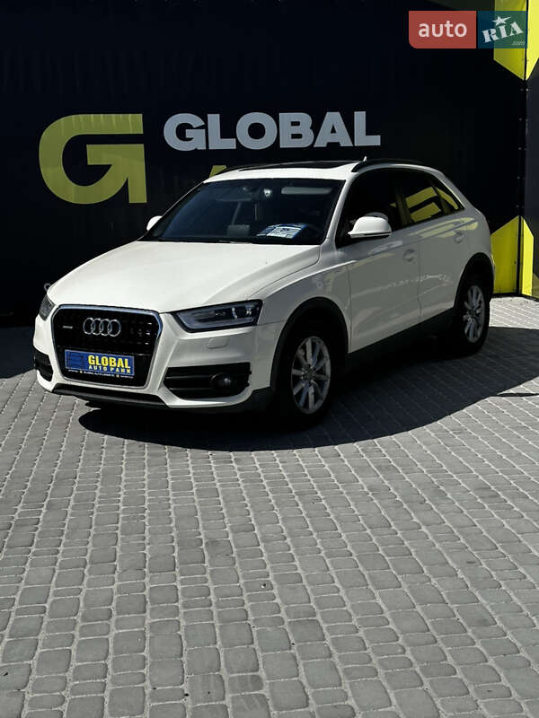 Внедорожник / Кроссовер Audi Q3 2013 в Львове