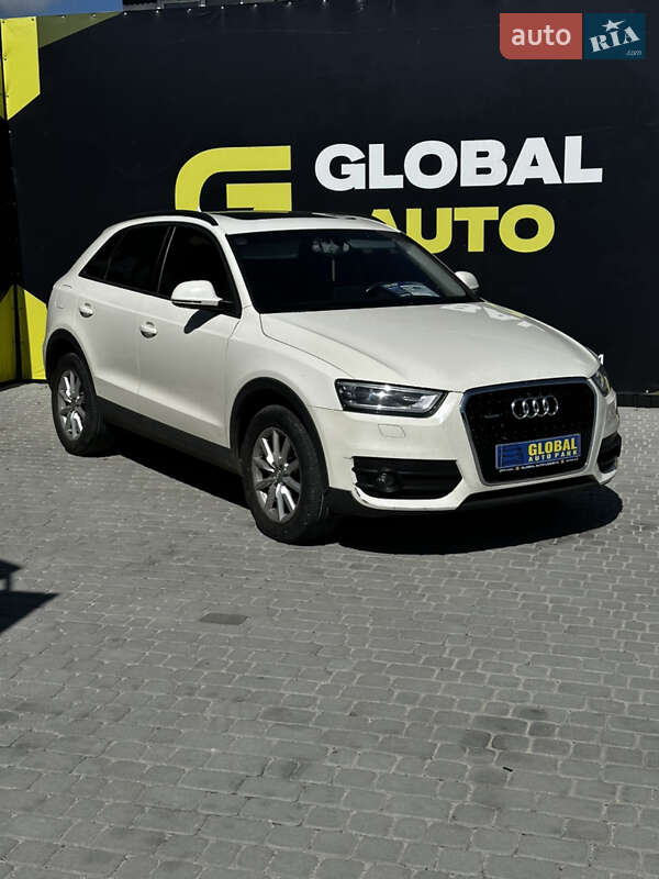 Внедорожник / Кроссовер Audi Q3 2013 в Львове