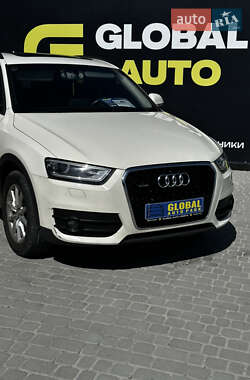 Внедорожник / Кроссовер Audi Q3 2013 в 