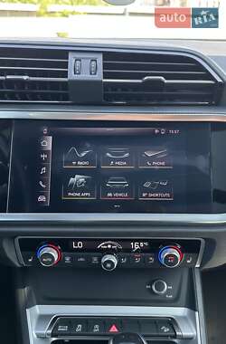 Внедорожник / Кроссовер Audi Q3 2019 в 