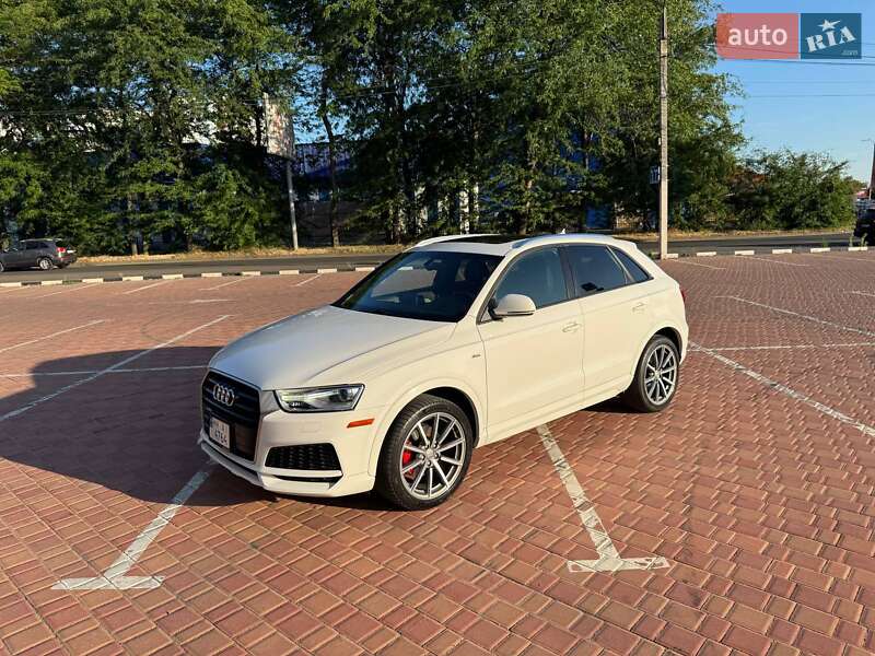 Внедорожник / Кроссовер Audi Q3 2017 в Одессе