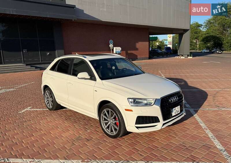 Внедорожник / Кроссовер Audi Q3 2017 в Одессе