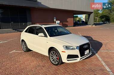 Внедорожник / Кроссовер Audi Q3 2017 в 