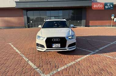 Внедорожник / Кроссовер Audi Q3 2017 в 