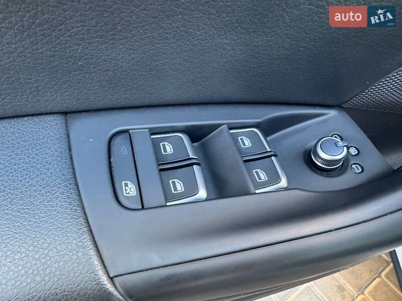 Внедорожник / Кроссовер Audi Q3 2017 в Одессе