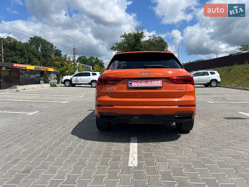 Внедорожник / Кроссовер Audi Q3 2021 в Тернополе