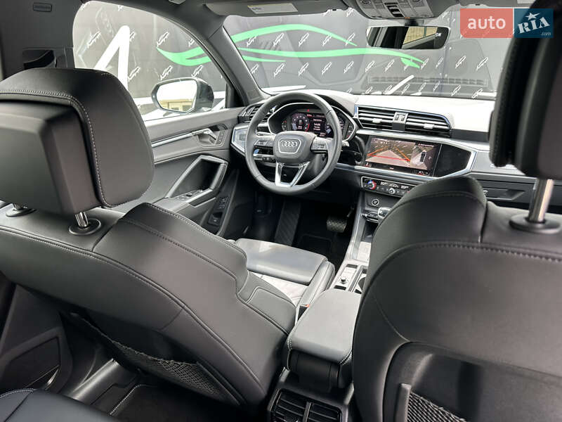 Внедорожник / Кроссовер Audi Q3 2024 в Киеве