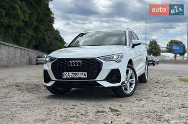 Позашляховик / Кросовер Audi Q3 2019 в Києві