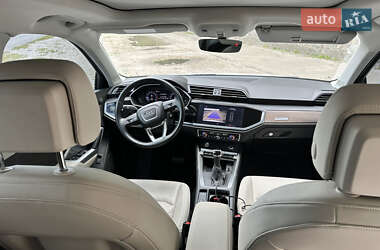 Внедорожник / Кроссовер Audi Q3 2019 в 