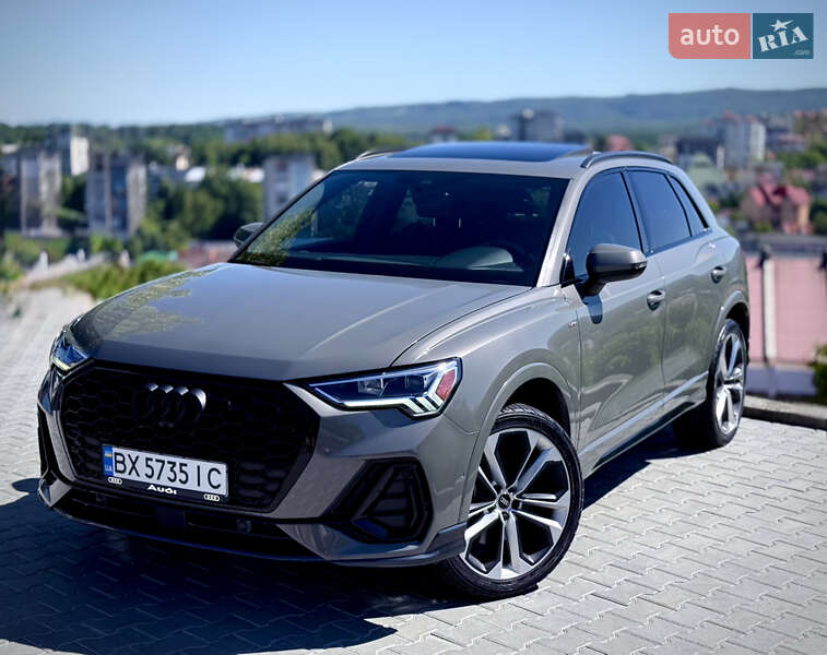 Audi Q3 2021