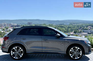 Внедорожник / Кроссовер Audi Q3 2021 в 
