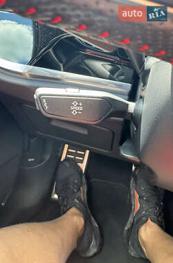 Внедорожник / Кроссовер Audi Q3 2020 в 