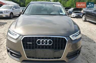 Внедорожник / Кроссовер Audi Q3 2015 в 
