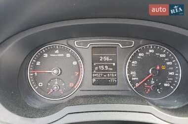 Внедорожник / Кроссовер Audi Q3 2015 в 
