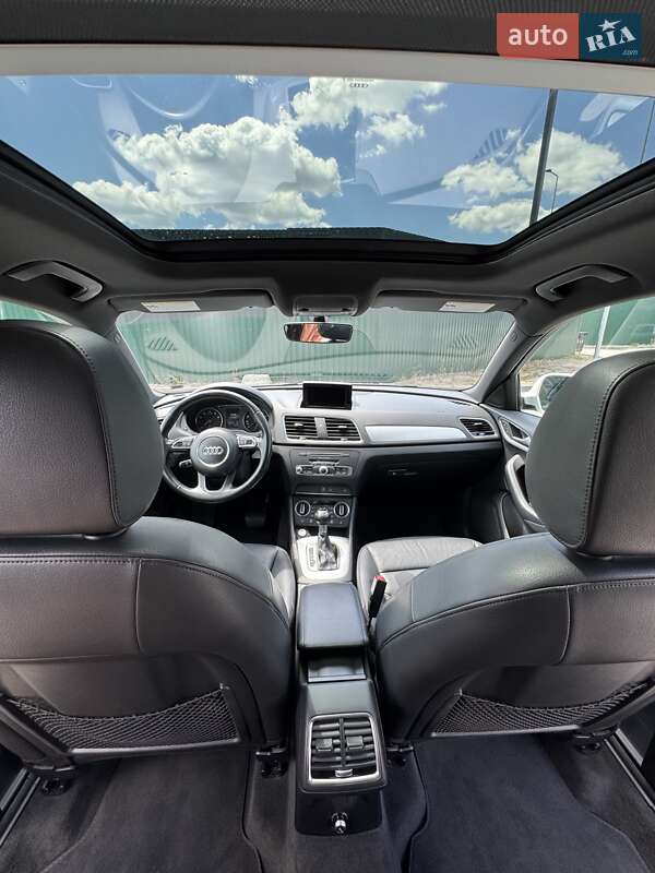 Позашляховик / Кросовер Audi Q3 2016 в Києві