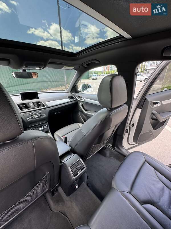 Позашляховик / Кросовер Audi Q3 2016 в Києві