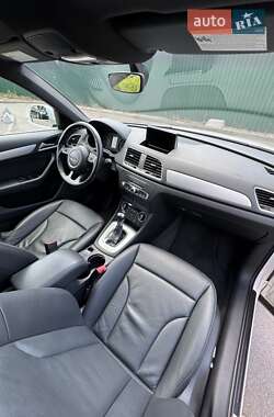 Внедорожник / Кроссовер Audi Q3 2016 в 