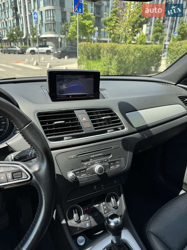 Позашляховик / Кросовер Audi Q3 2016 в Києві
