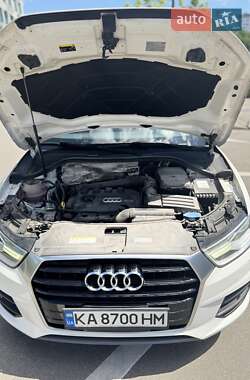 Внедорожник / Кроссовер Audi Q3 2016 в 