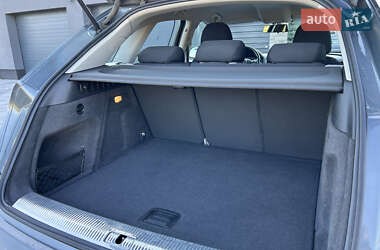Внедорожник / Кроссовер Audi Q3 2012 в 