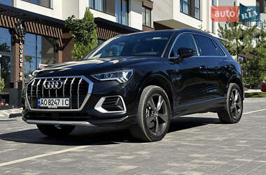 Внедорожник / Кроссовер Audi Q3 2019 в Ужгороде
