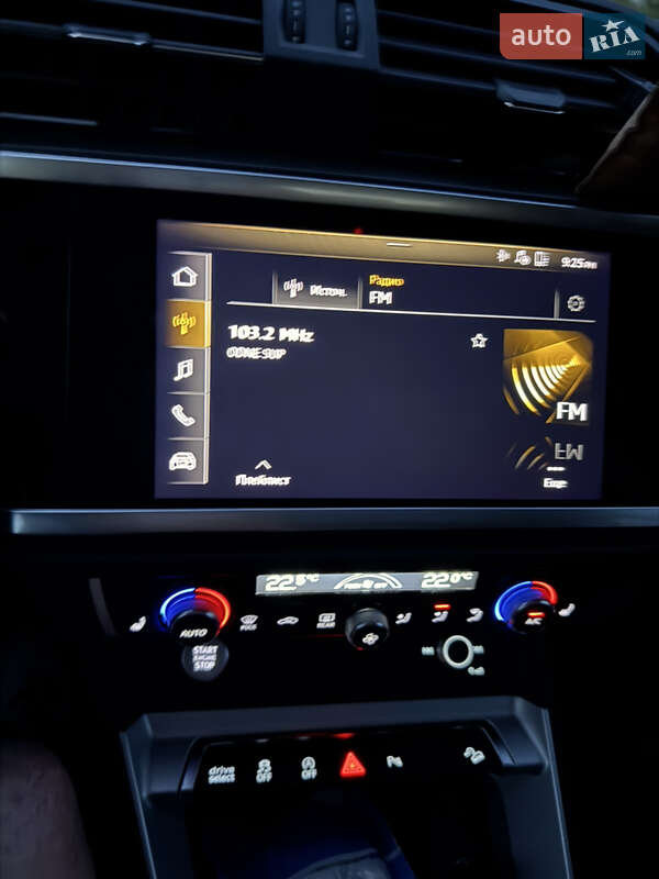 Внедорожник / Кроссовер Audi Q3 2019 в Одессе