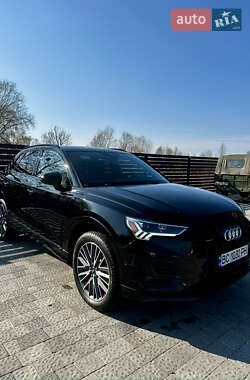 Позашляховик / Кросовер Audi Q3 2021 в Львові