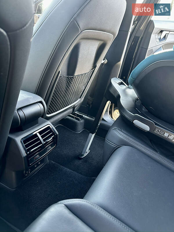 Внедорожник / Кроссовер Audi Q3 2021 в Львове