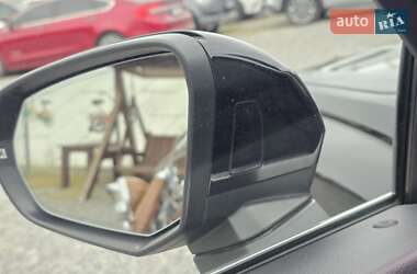 Внедорожник / Кроссовер Audi Q3 2024 в 