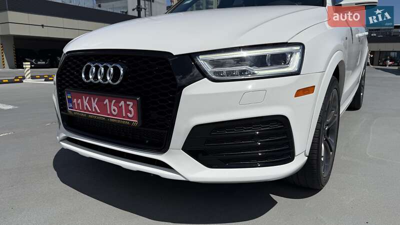 Внедорожник / Кроссовер Audi Q3 2017 в Киеве