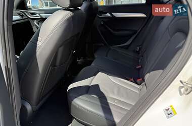 Внедорожник / Кроссовер Audi Q3 2017 в 
