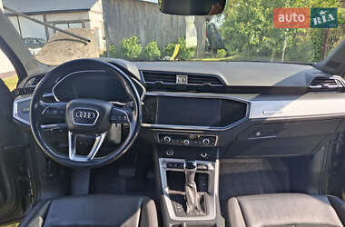 Внедорожник / Кроссовер Audi Q3 2020 в 