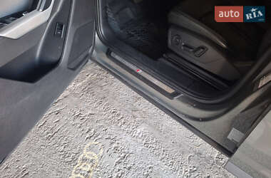 Внедорожник / Кроссовер Audi Q3 2020 в 