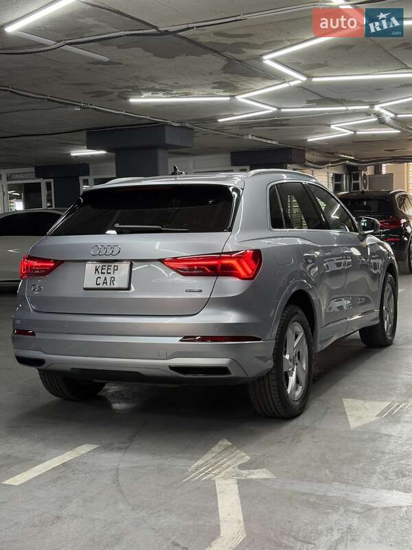 Внедорожник / Кроссовер Audi Q3 2019 в Одессе