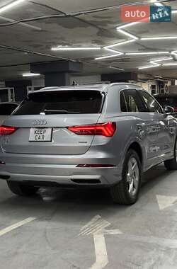 Внедорожник / Кроссовер Audi Q3 2019 в 